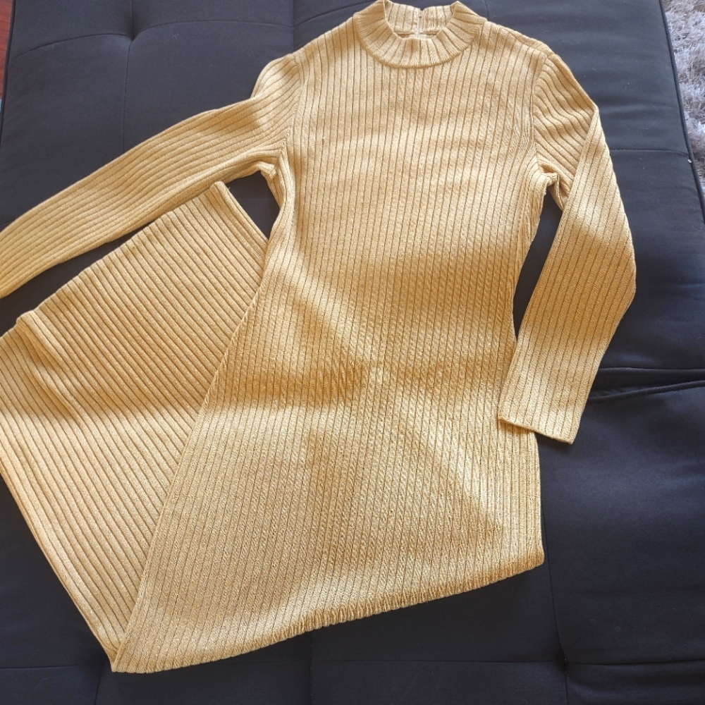 St John's  gold sparkle sweater dress